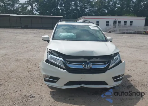 2018 Honda Odyssey Elite z USA, uszkodzony, nr VIN 5FNRL6H95JB088616